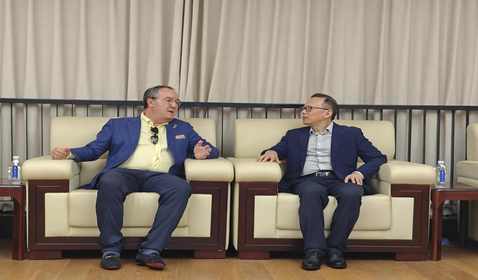 院長會見國際鋼琴教育家帕 ...